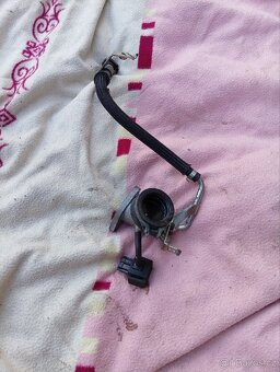 2008 Suzuki burgman 200 Sací hrdlo + Map sensor - 4