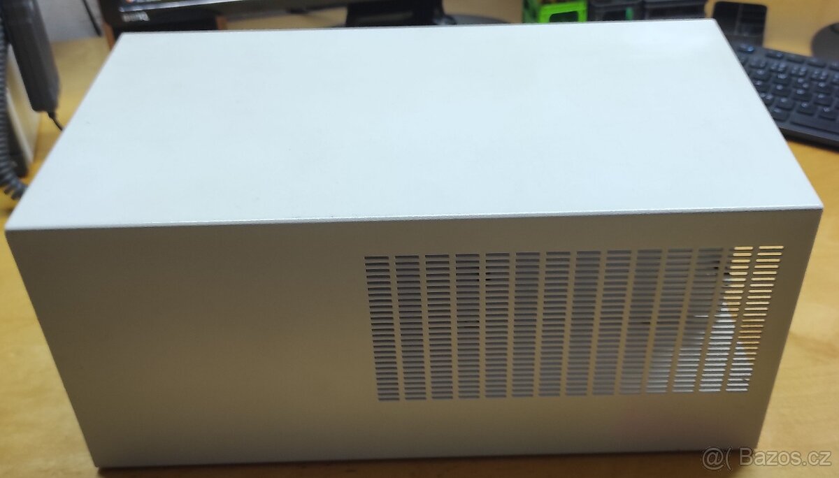 kovová skříňka - 4