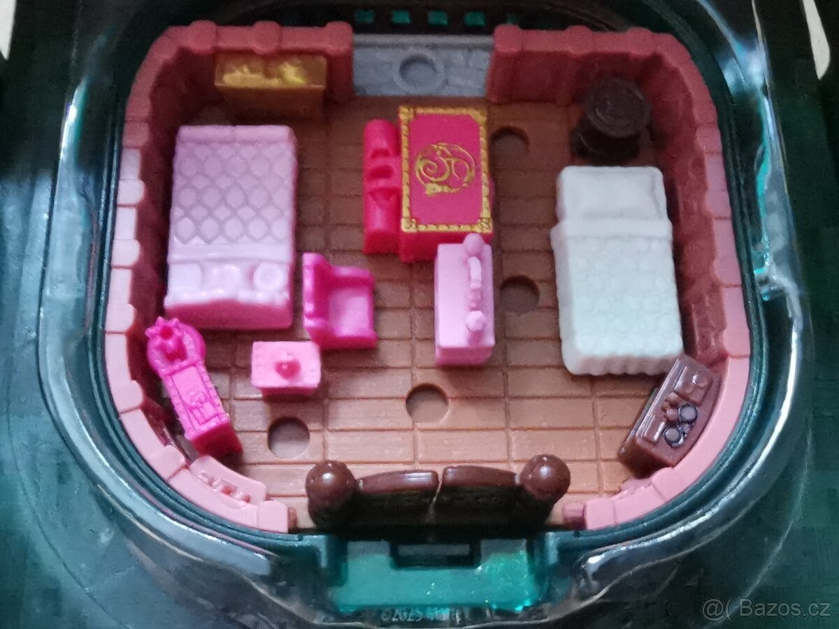 Polly Pocket Collector Wicked - 4