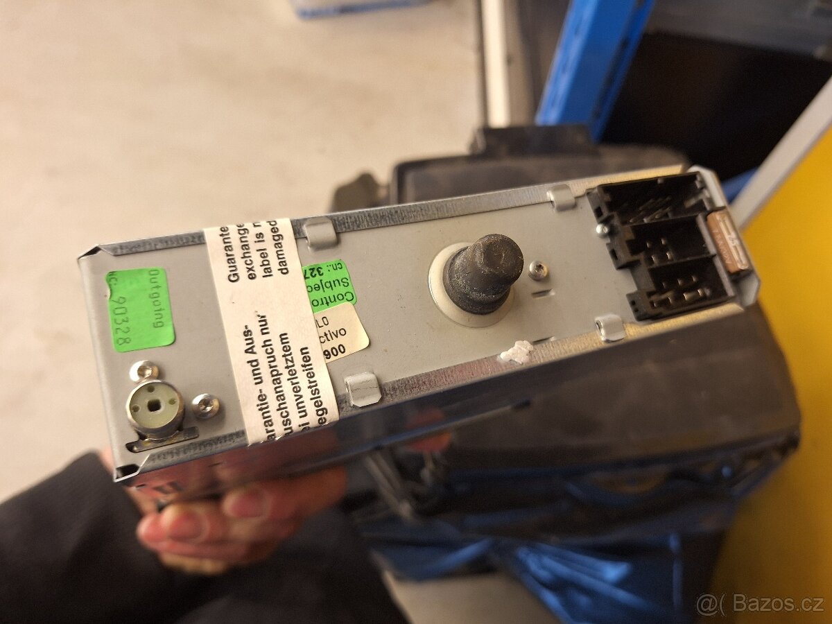 Vw beta 5 autoradio nemam kod. - 4