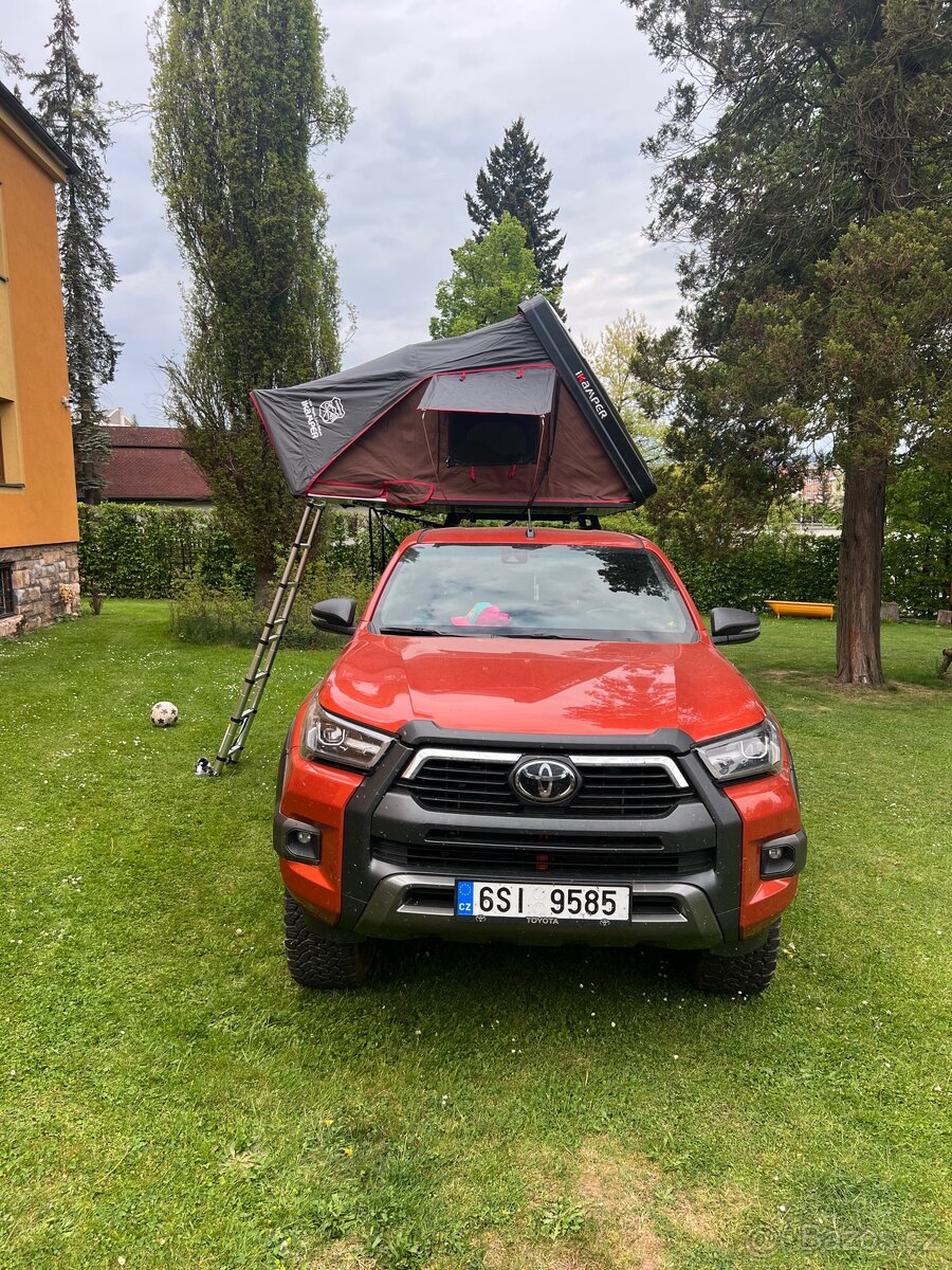 Toyota Hilux Invicible 2,8