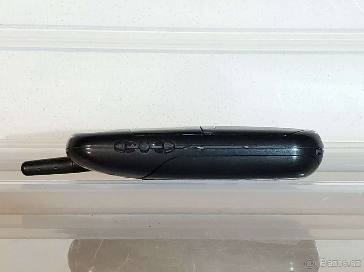 Mobilní telefony pro sběratele - rarity - MOTOROLA CD920 - 4