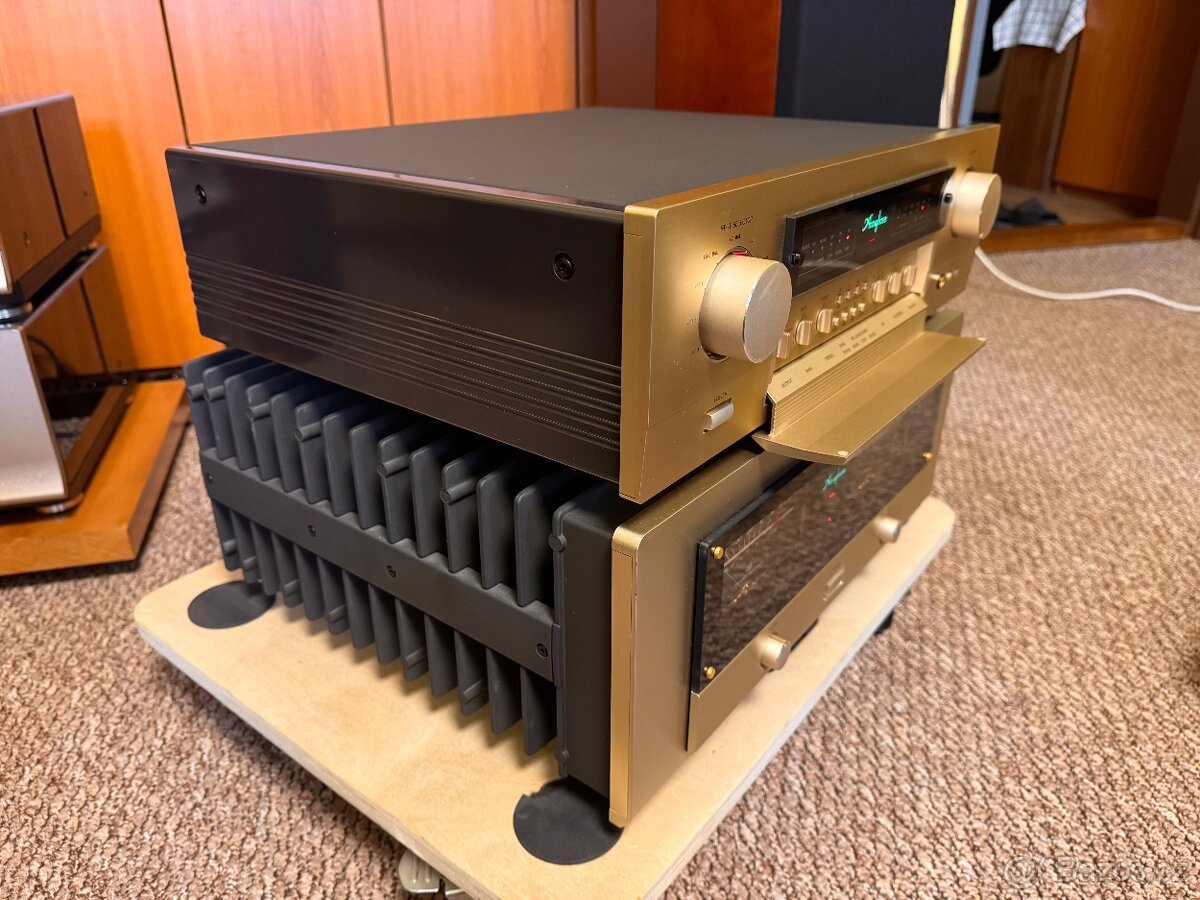 Accuphase C-2400; Accuphase P-450 - 4