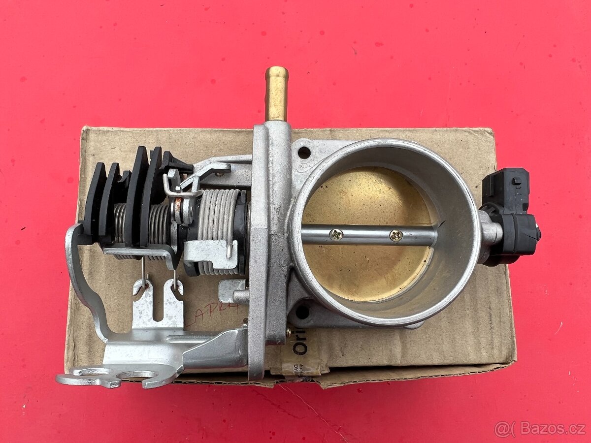 BMW E36 M52 škrtící klapka tempomat NOVÁ 1433385 - 4