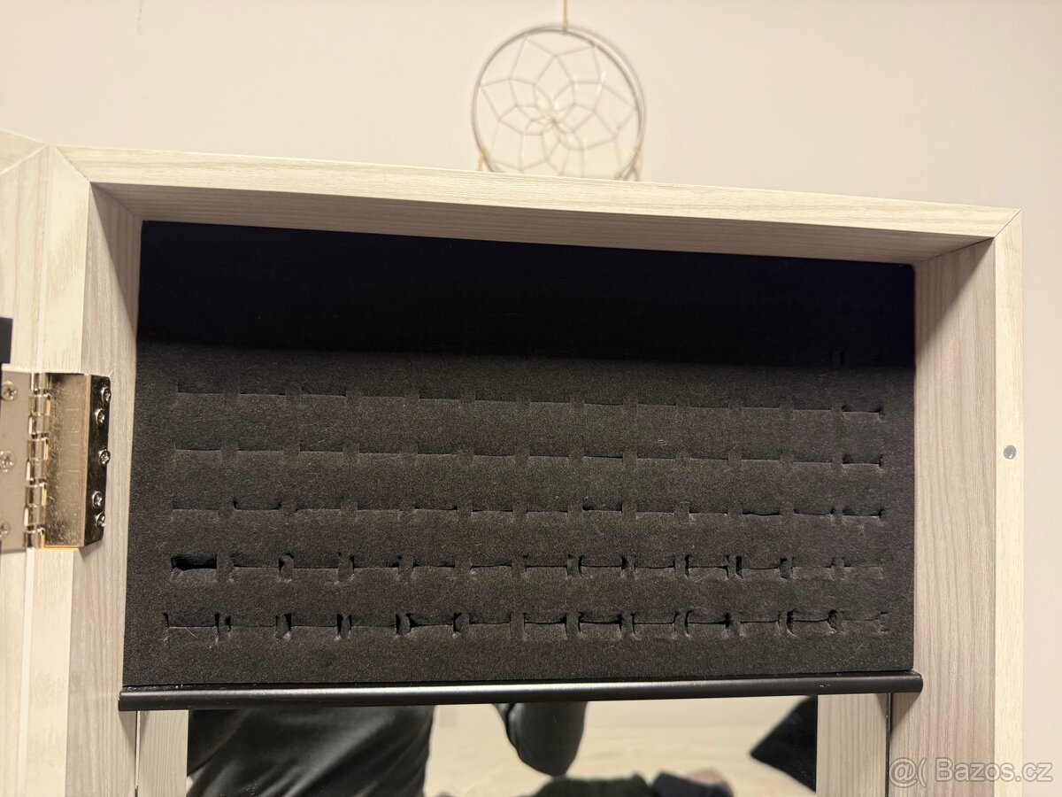 Zrcadlová šperkovnice - 4