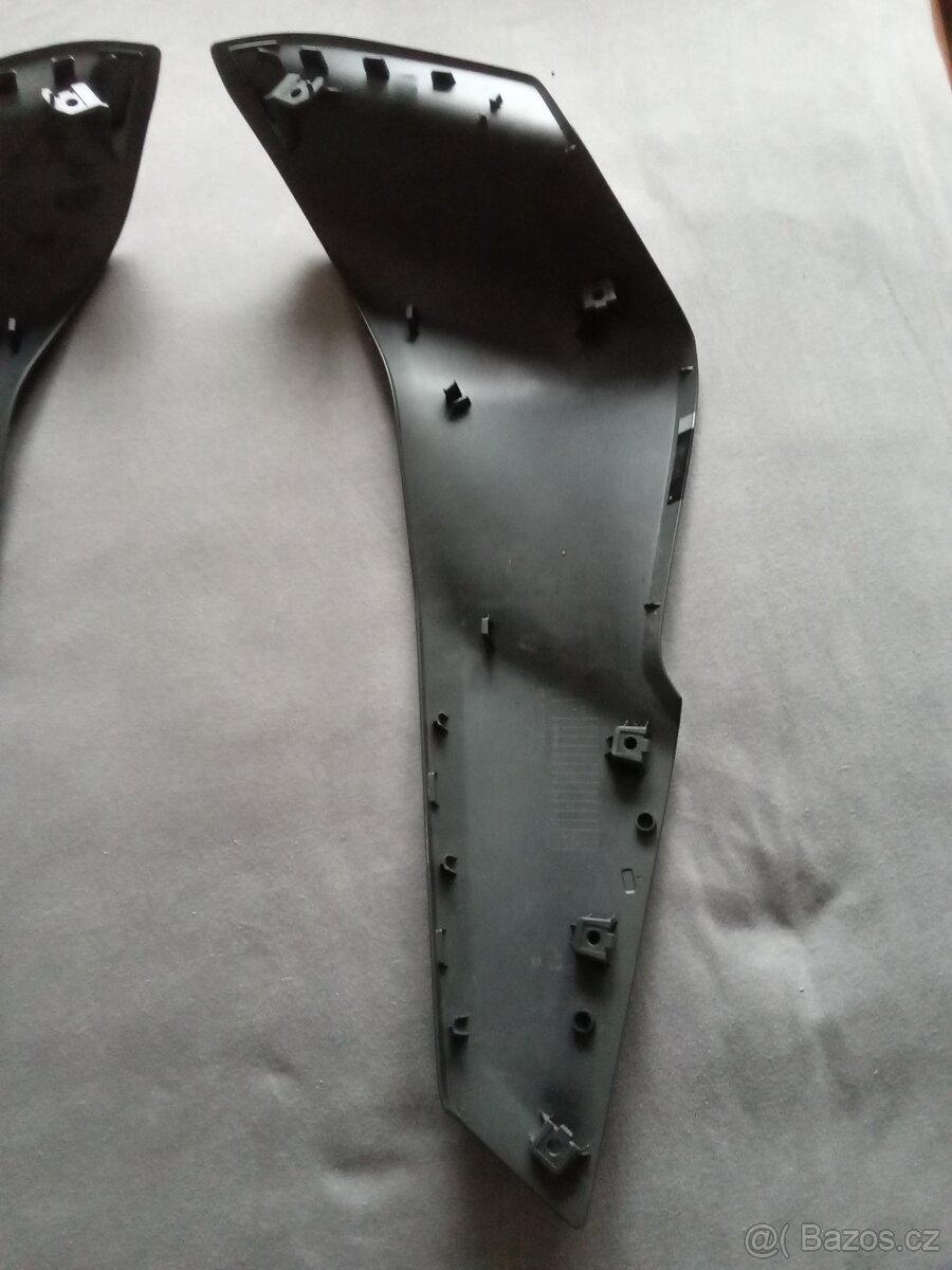 Yamaha Tracer 9, boční plasty - 4