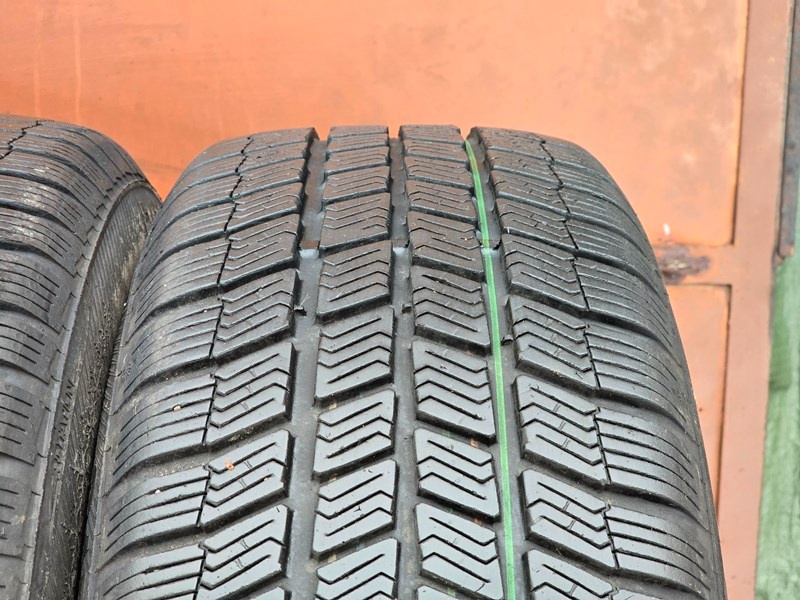 Zimní Barum 215/60/16 XL - 4