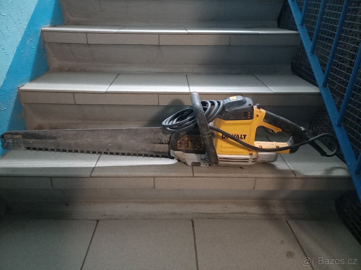 Pila DeWalt DWE 397 - 4