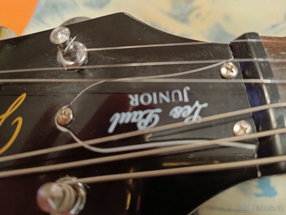 Epiphone Les Paul Junior Electric Guitar - Ebony Black - 4