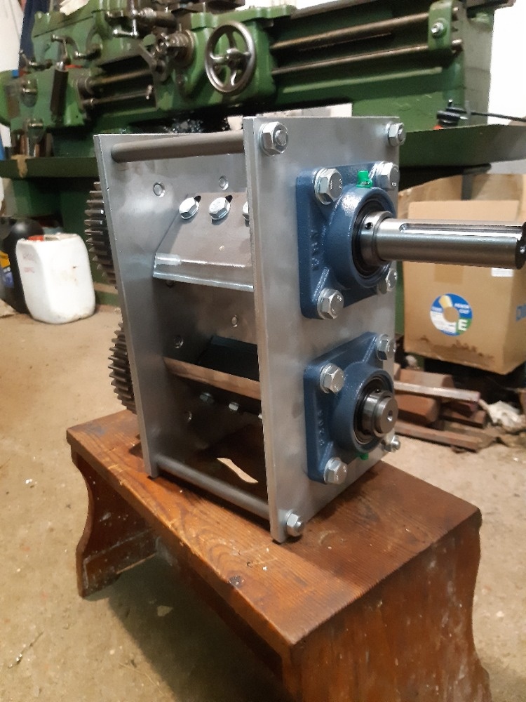 Malý štěpkovač, drtič, špalíkovač - 4