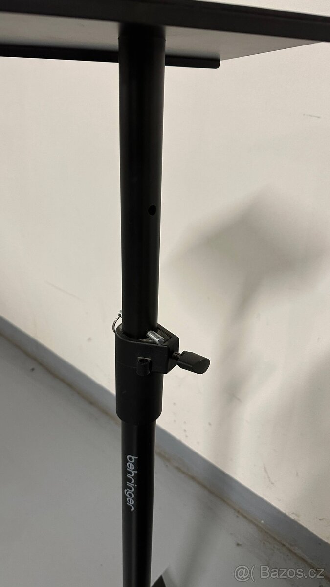 Prodám stojany na studiové monitory Behringer SM5002 - 4