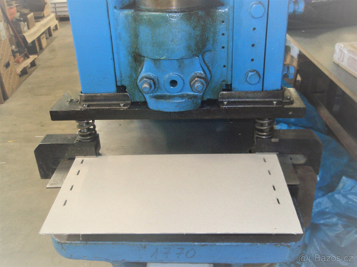 Vysekávací lis - levně - 4