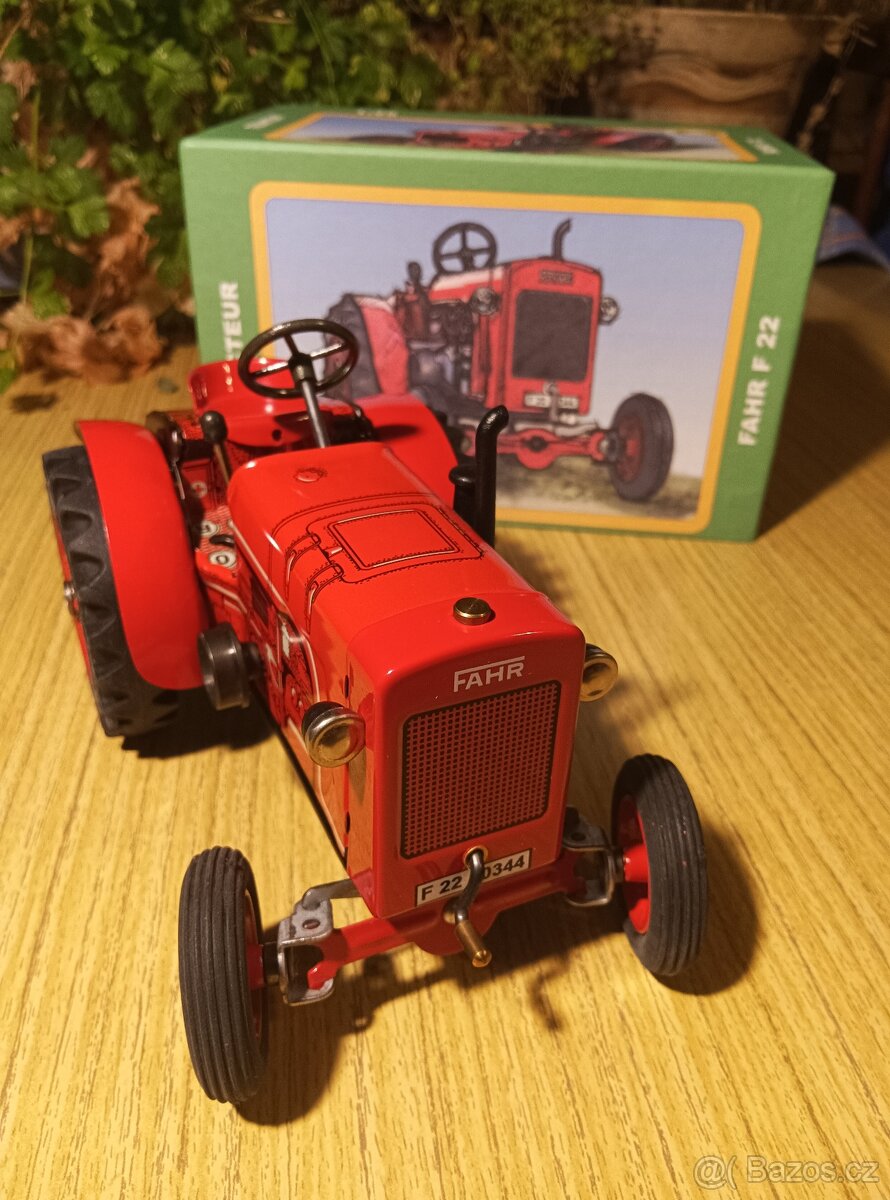 KOVAP Fahr F 22 - Legendární červený traktor - NOVÝ / NEW & - 4