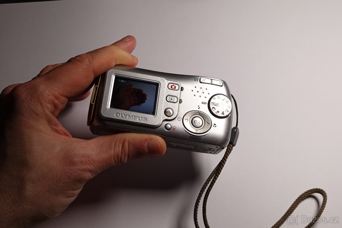 Olympus C-180 - 4