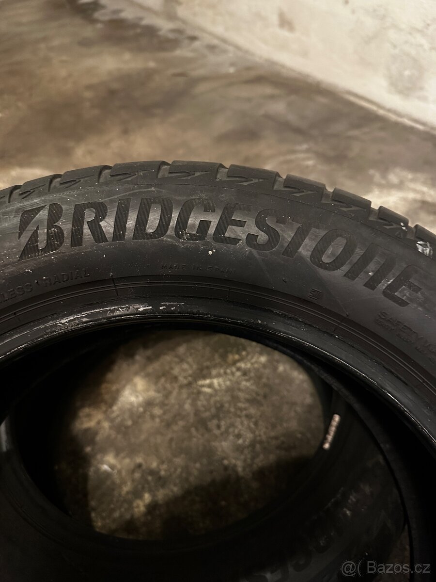 215/55 r17 94v letní - 4