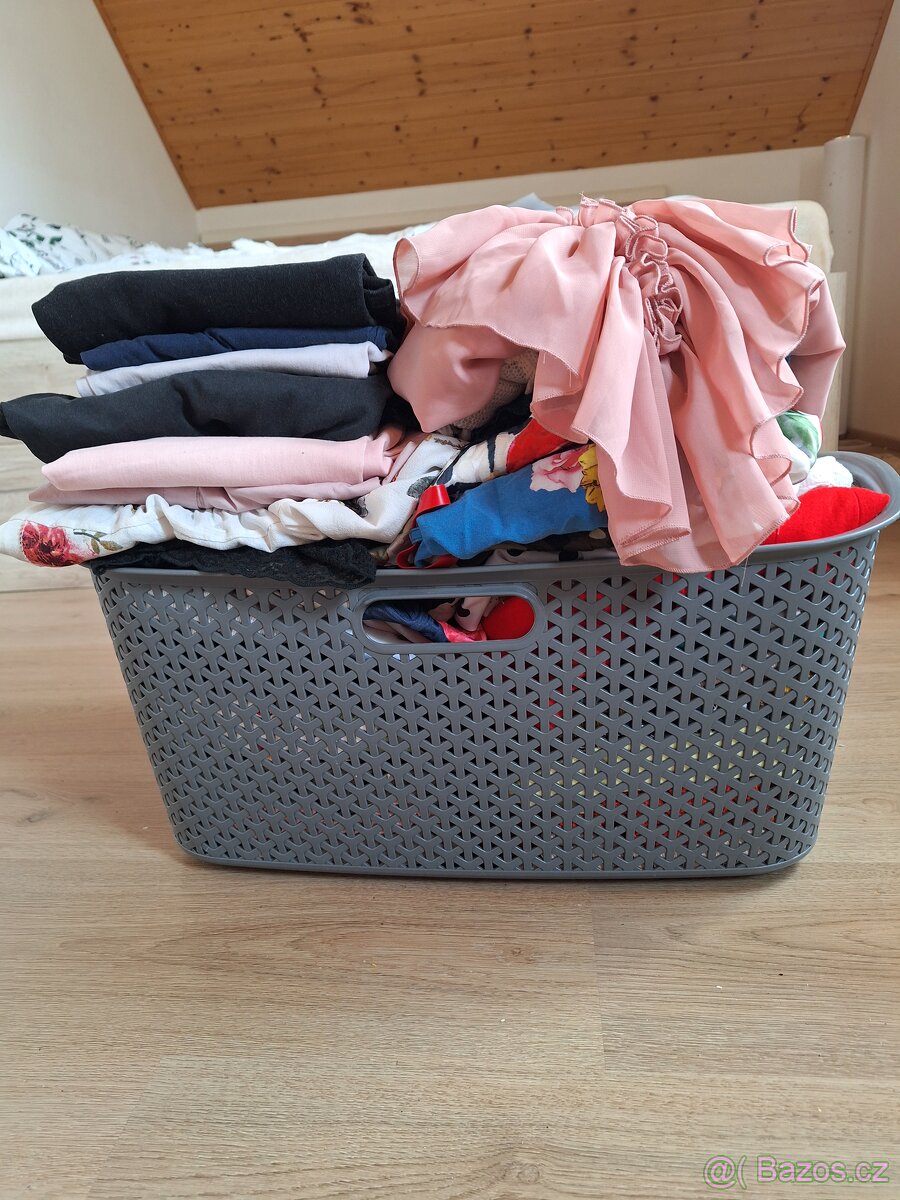 Damske krásne obleceni 50ks vel.S (40Kc/ks)- vhodné k dalším - 4