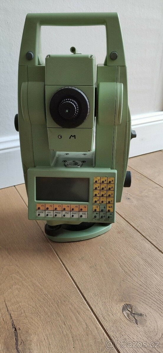 Tachymetr Leica TCRA 1103 Plus s příslušenstvím a pouzdrem - 4