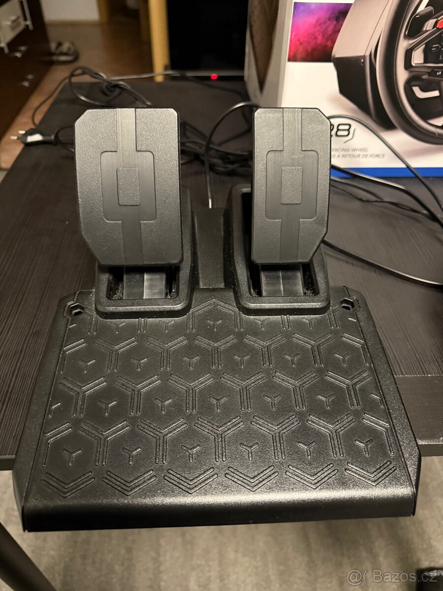 Thrustmaster T128 - 4