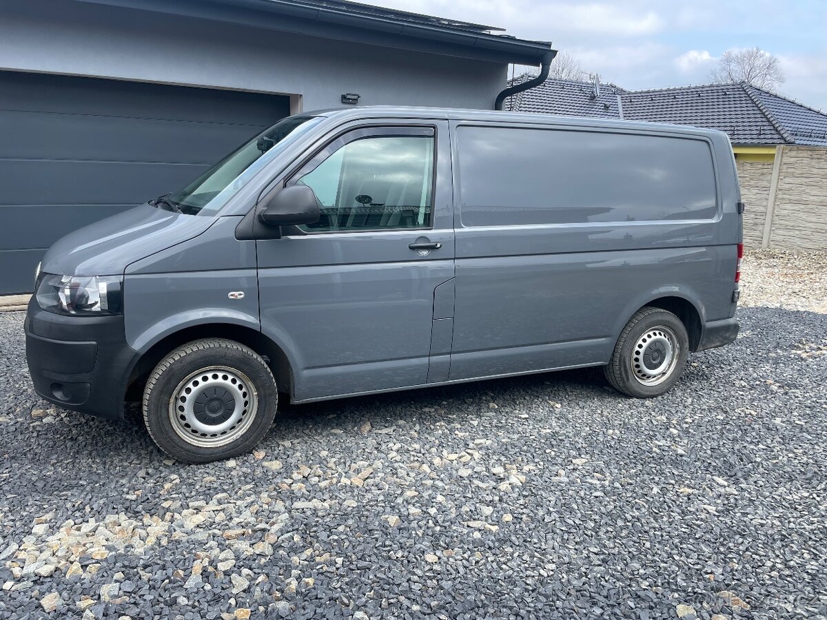 VW T5 TRANSPORTER 2.0 TDI 75KW NOVÉ ROZVODY - 4