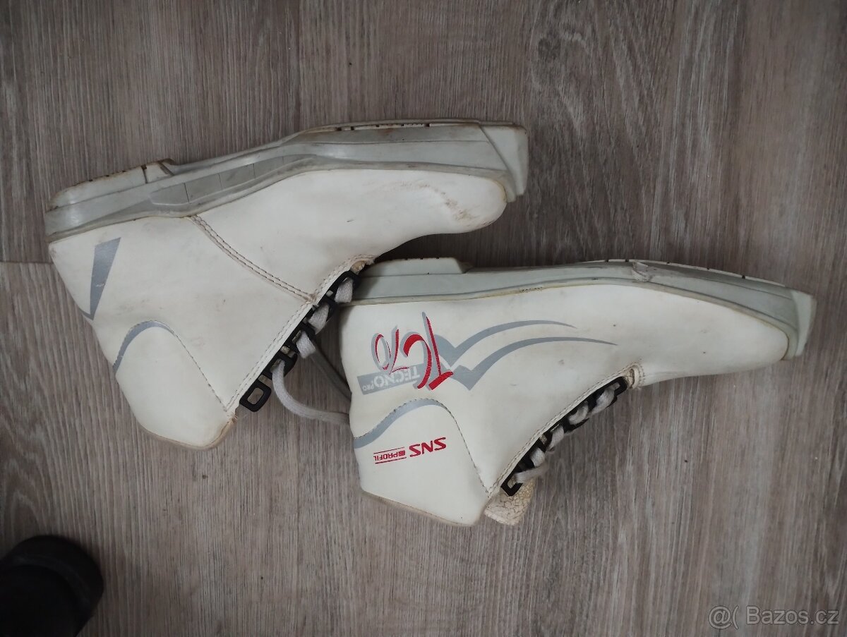 Prodám dětské boty Tecno na běžecké lyže. - 4