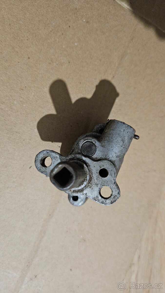 Prodám olejové čerpadlo BMW R35 R4 - 4