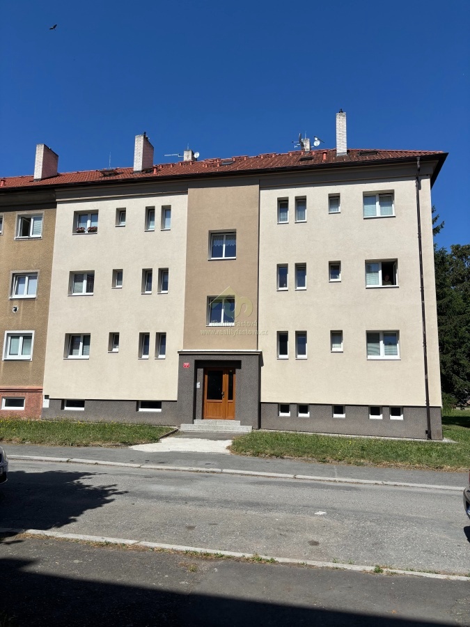 Zajímavá investiční příležitost Prodej bytového domu v Roky - 4