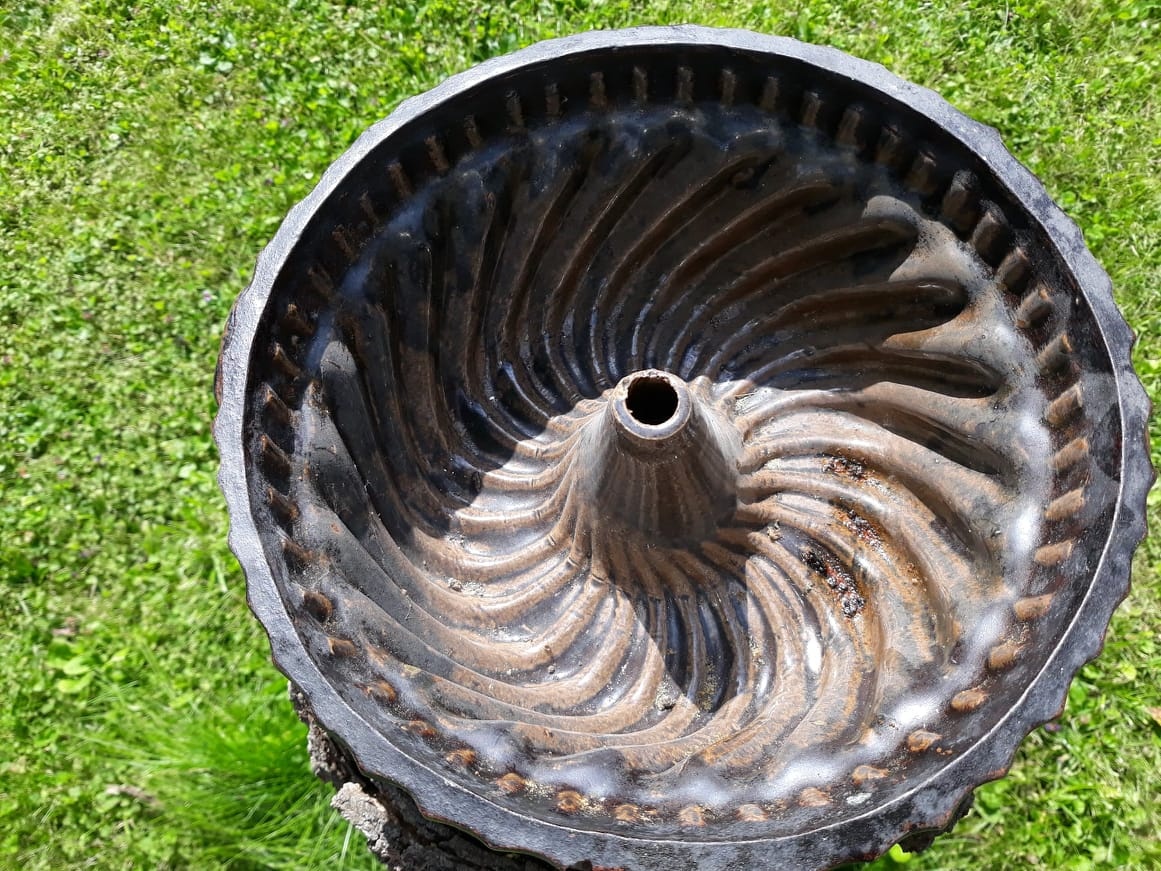 Litinová forma na bábovku - 4