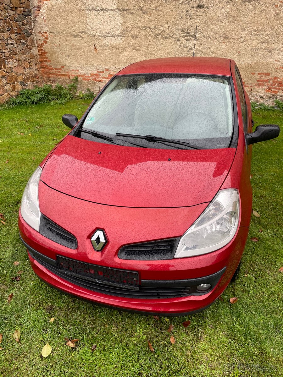 Renault Clio 1,2 16V, nová STK do 11/2027, bez koroze - 4