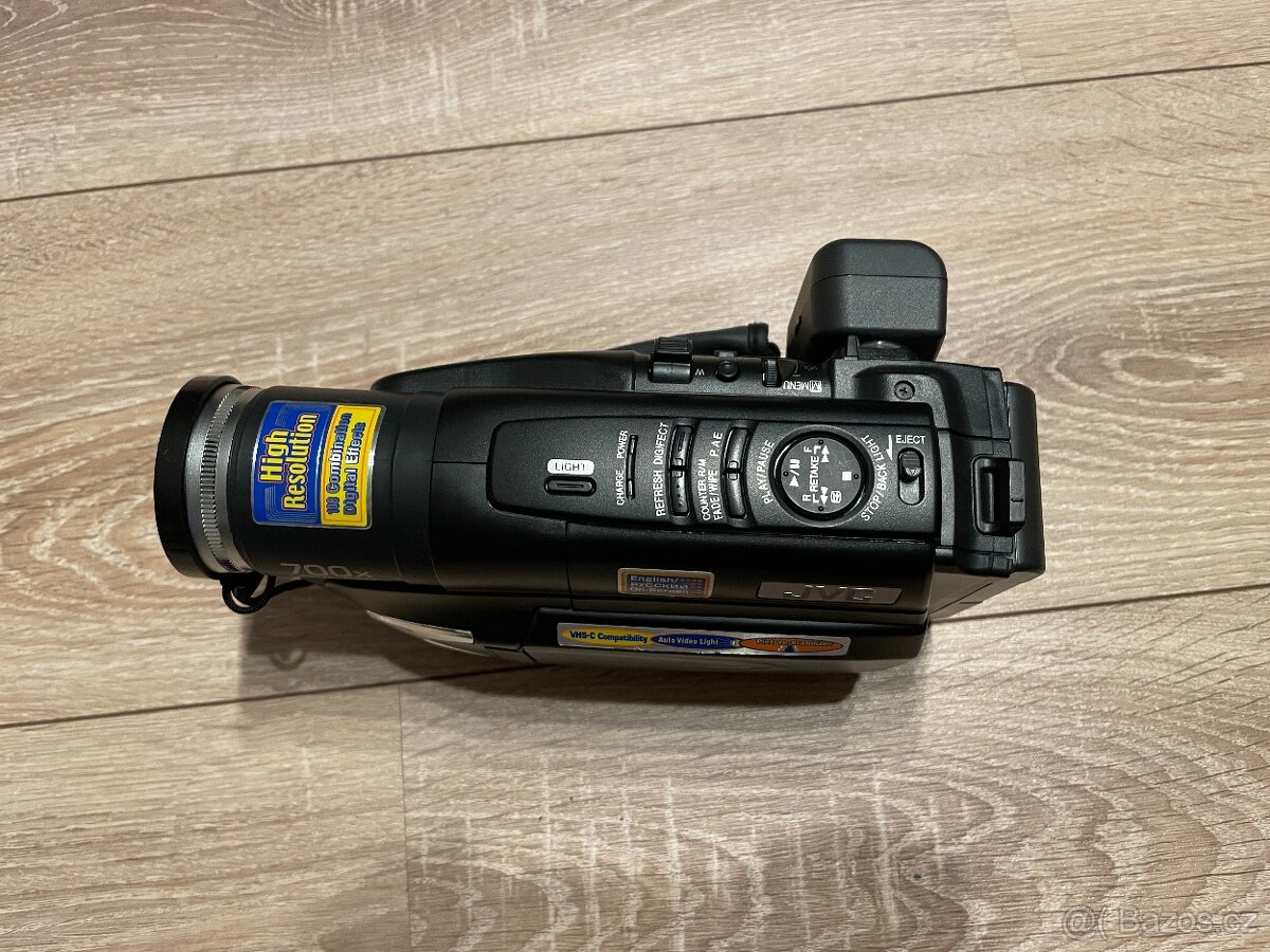 VHSC kamera JVC FXM404E - 4