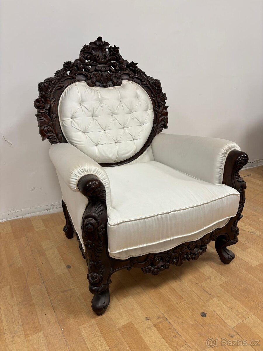 SEDAČKA V DREVENOM RÁME 3+1+1,NEROZŤAHOVACIA - 4