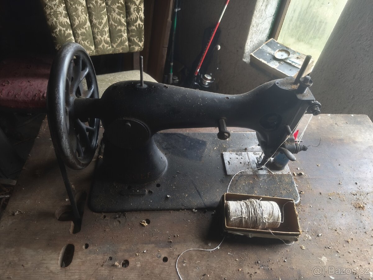 Singer šicí stroj, sedlářská mašina - 4