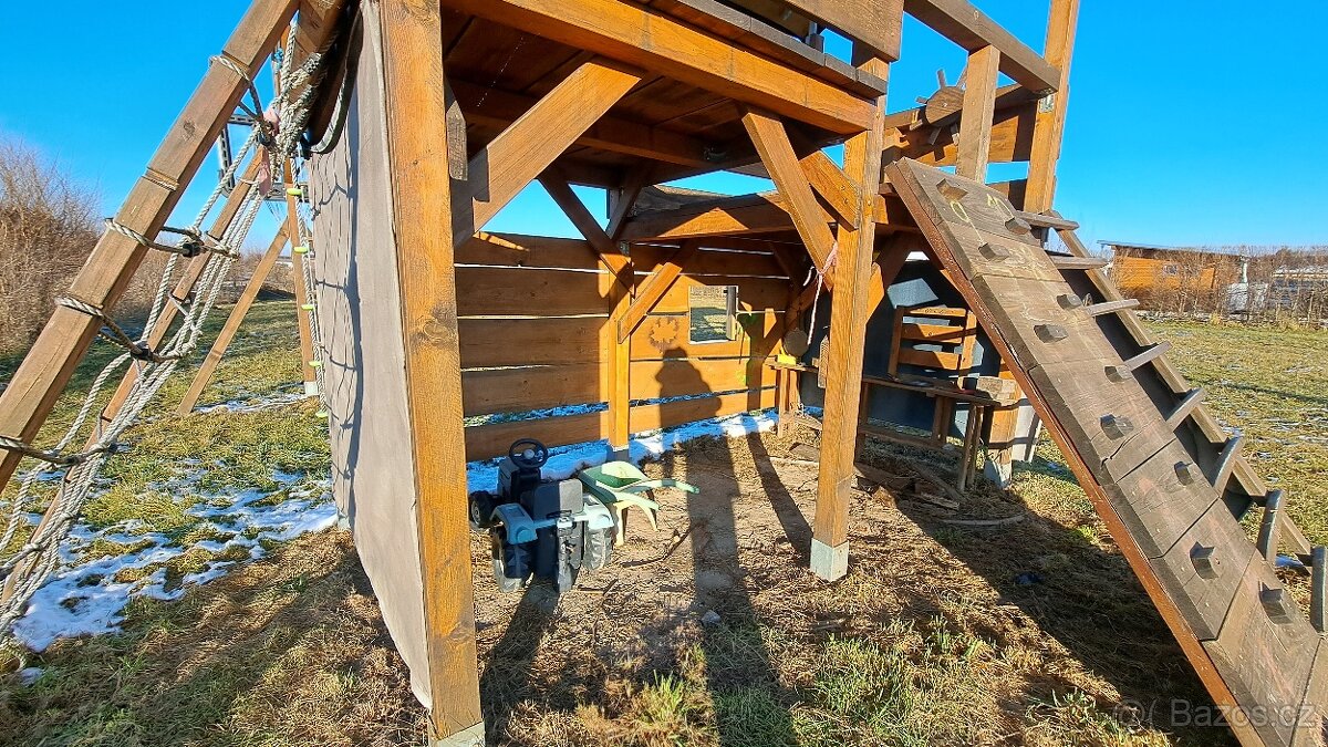 Dětská prolézačka se skluzavkou - 4