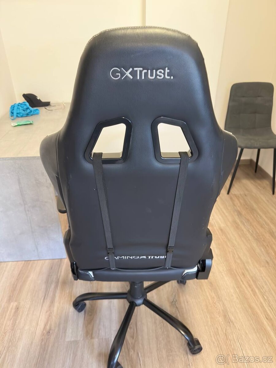 Prodám herní židli Trust GXT Chair (bílá) - 4