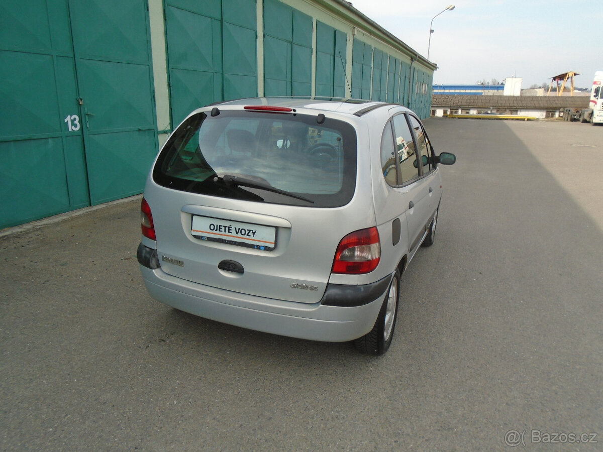 Renault Megane Scenic 1.6 16V - 4