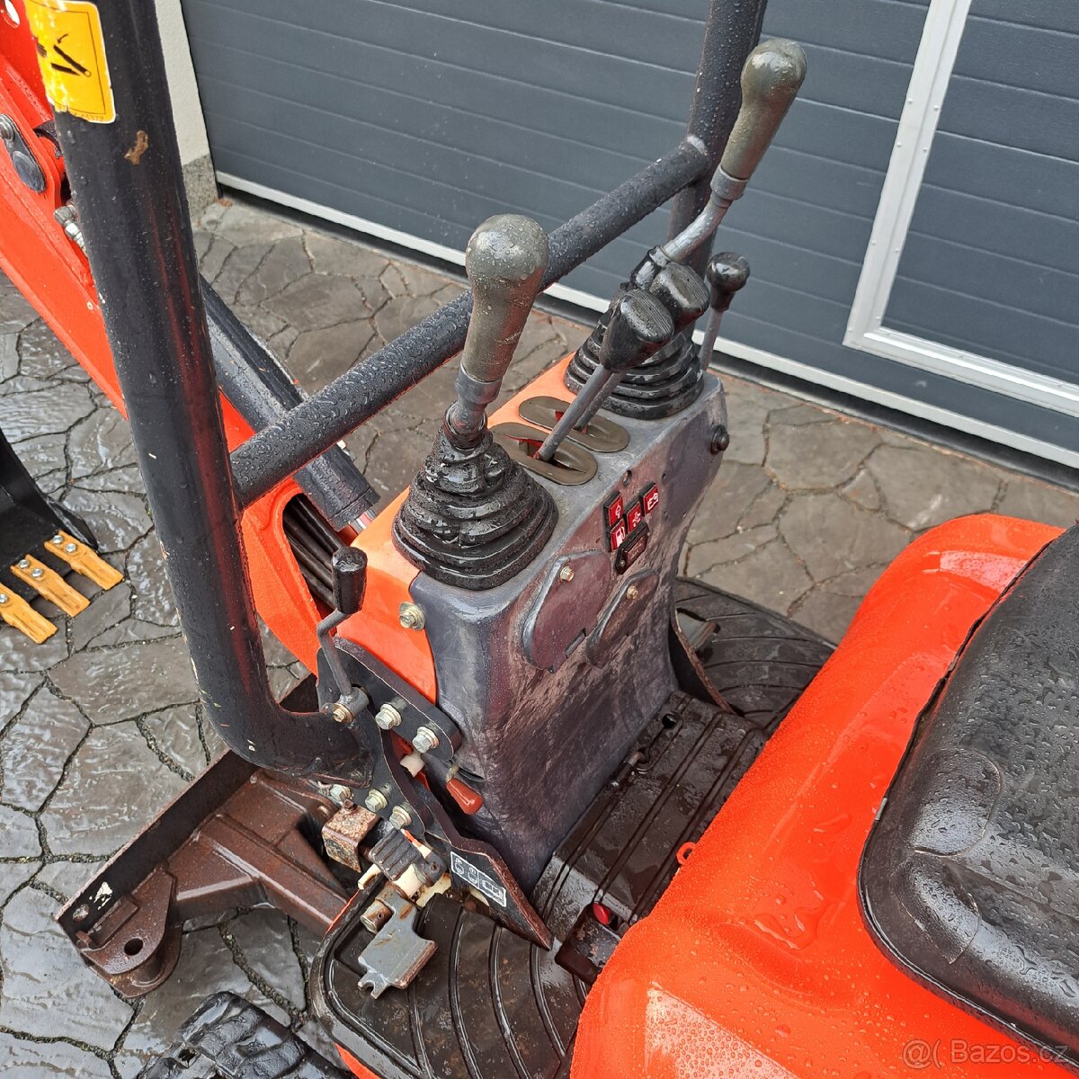 Minibagr Kubota U10-3 - 4