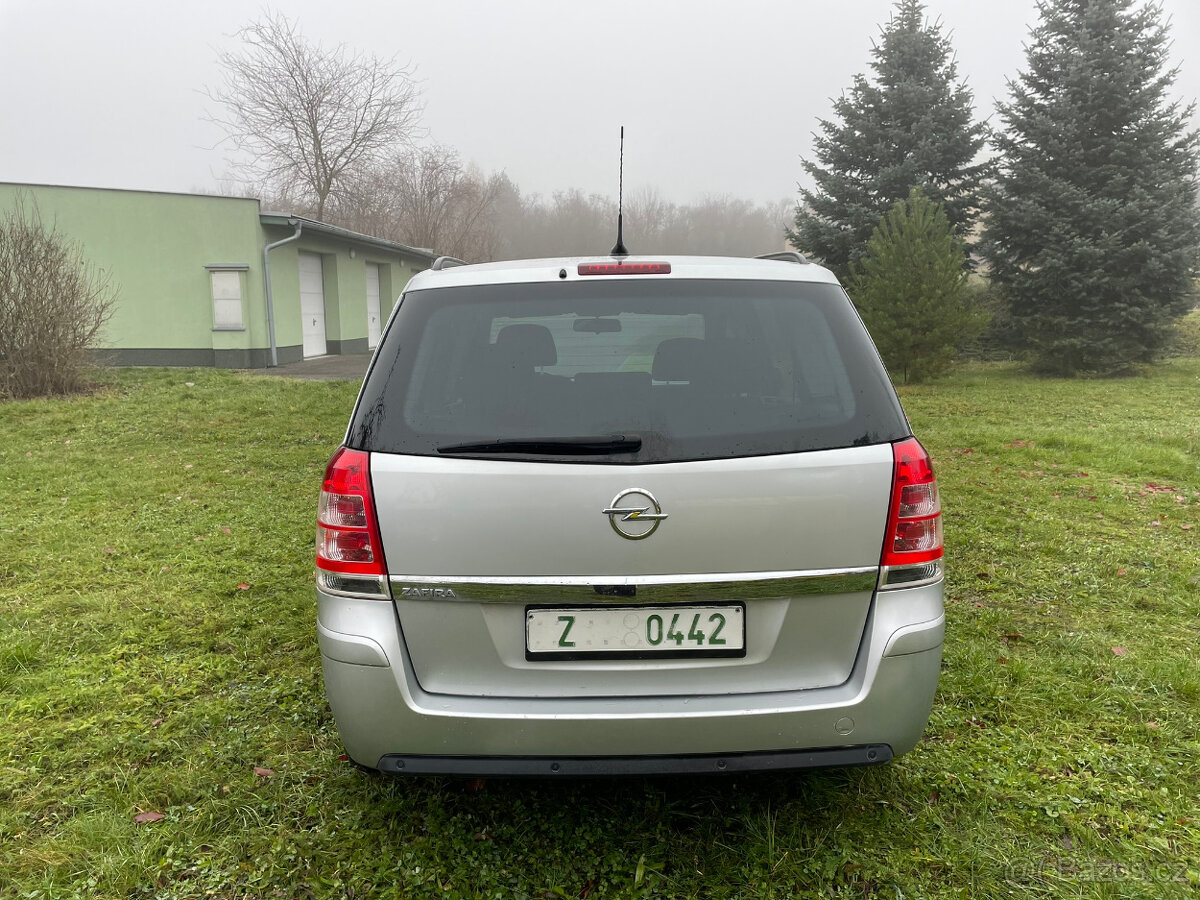 Opel Zafira B, 1.8, 103kw, benzin, 7 míst, 79tis km - 4
