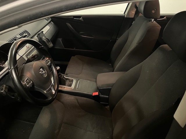 VW Passat B6 Variant Bluemotion 1.6 TDI 77 kW, r.v. 2010 - 4