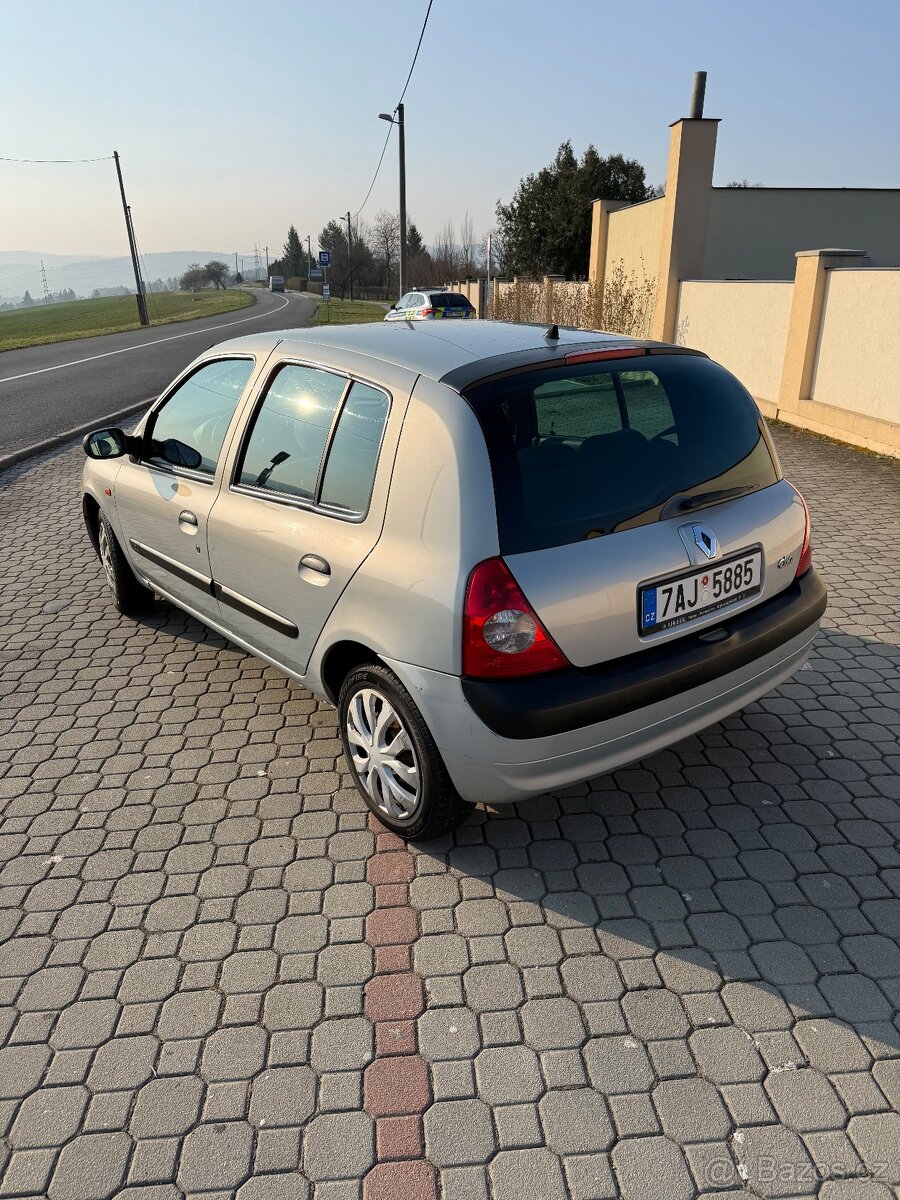 Renault Clio 1.2 benzín 43kw 2002 - 4