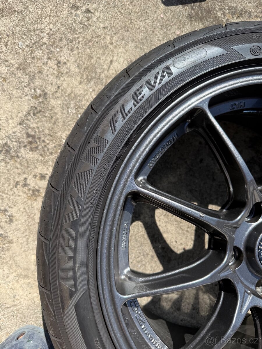215/45 R17 Yokohama Advan V701 - 4