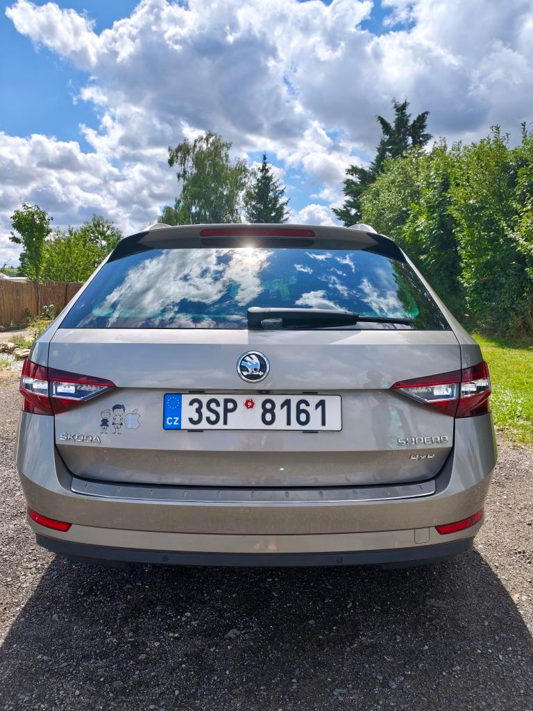 Škoda Superb III combi L&K - 4