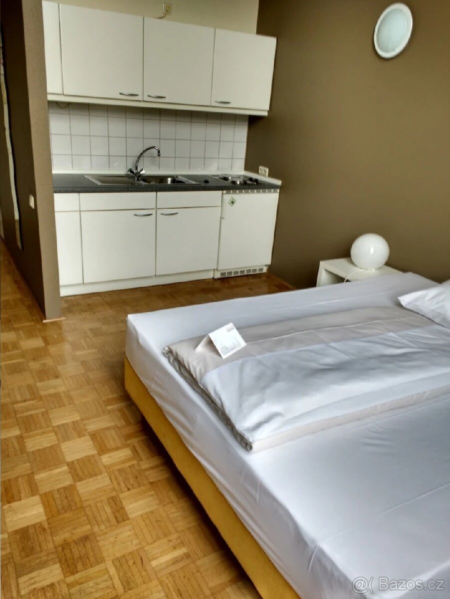 20x vybaveni apartmanu hotelovy nabytek - 4