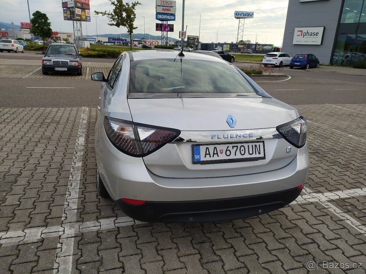 Elektromobil Renault Fluence Z.E. r.v.2012, dojazd 50km - 4