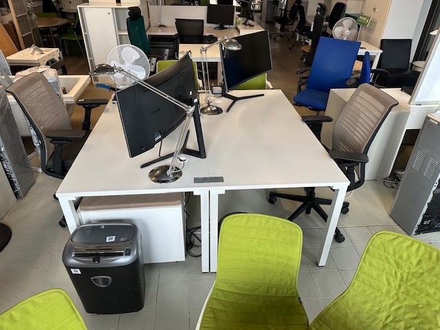 značkový kancelářský stůl STEELCASSE Kalidro 160 x 80 - 4