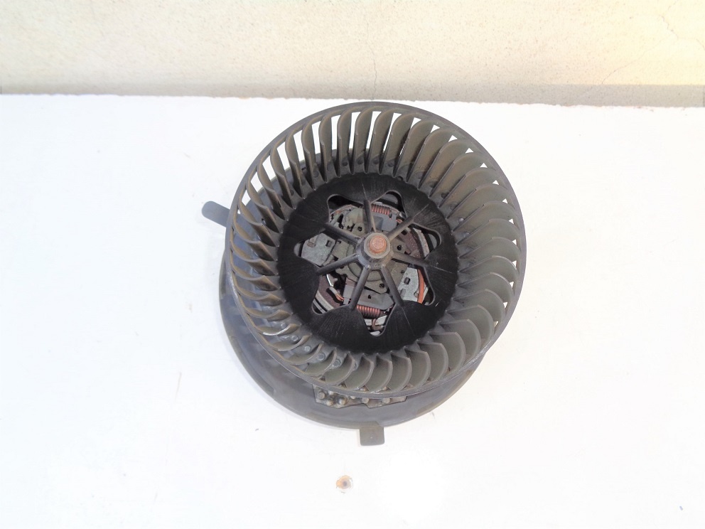 VW Škoda Audi Seat ventilátor topení s regulátorem - 4