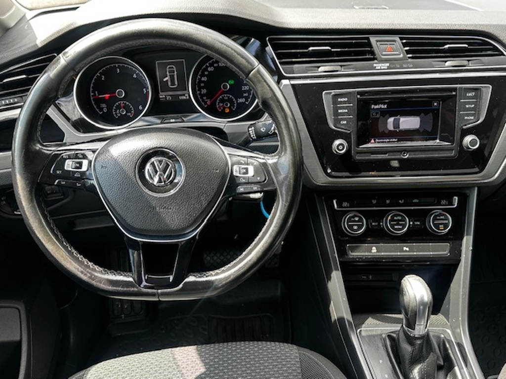 VW Touran 2.0TDi 110kw, r.2017, automat, rozvody, klima - 4