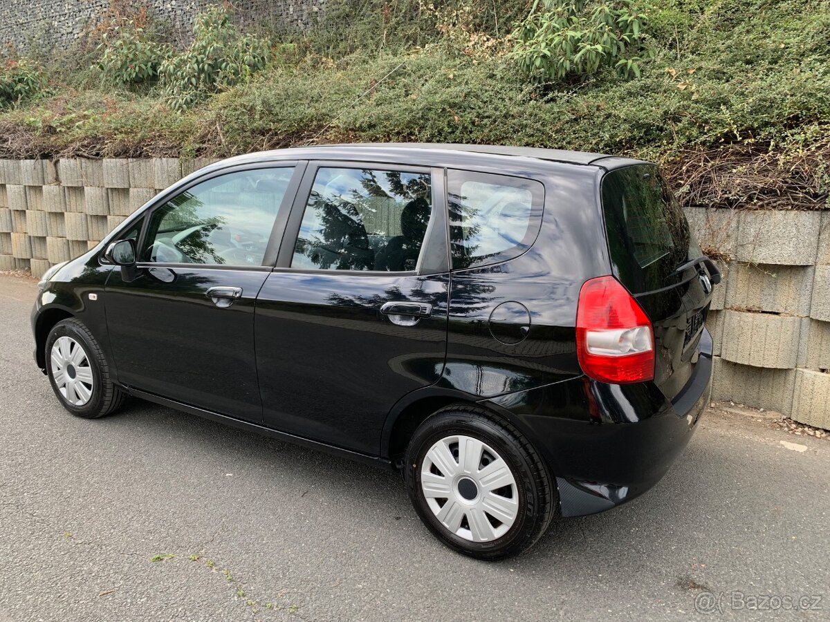 Honda Jazz 1.3 i - 16 V - 4