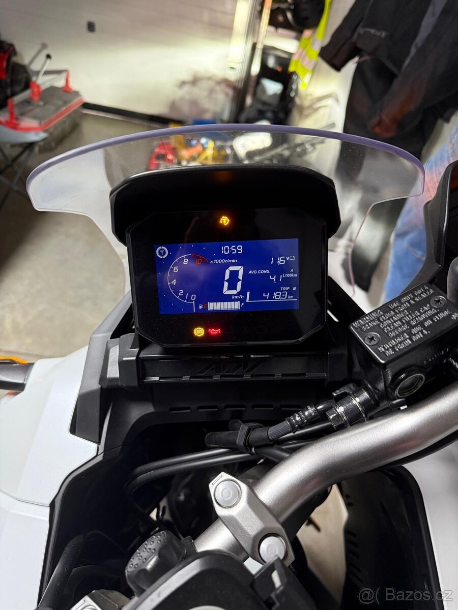 Honda ADV 350, TOP stav - 4