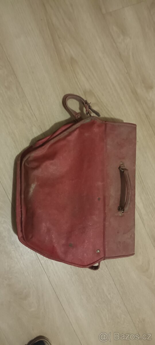 Brašna Jaweta, Pionýr, Pařez - 4