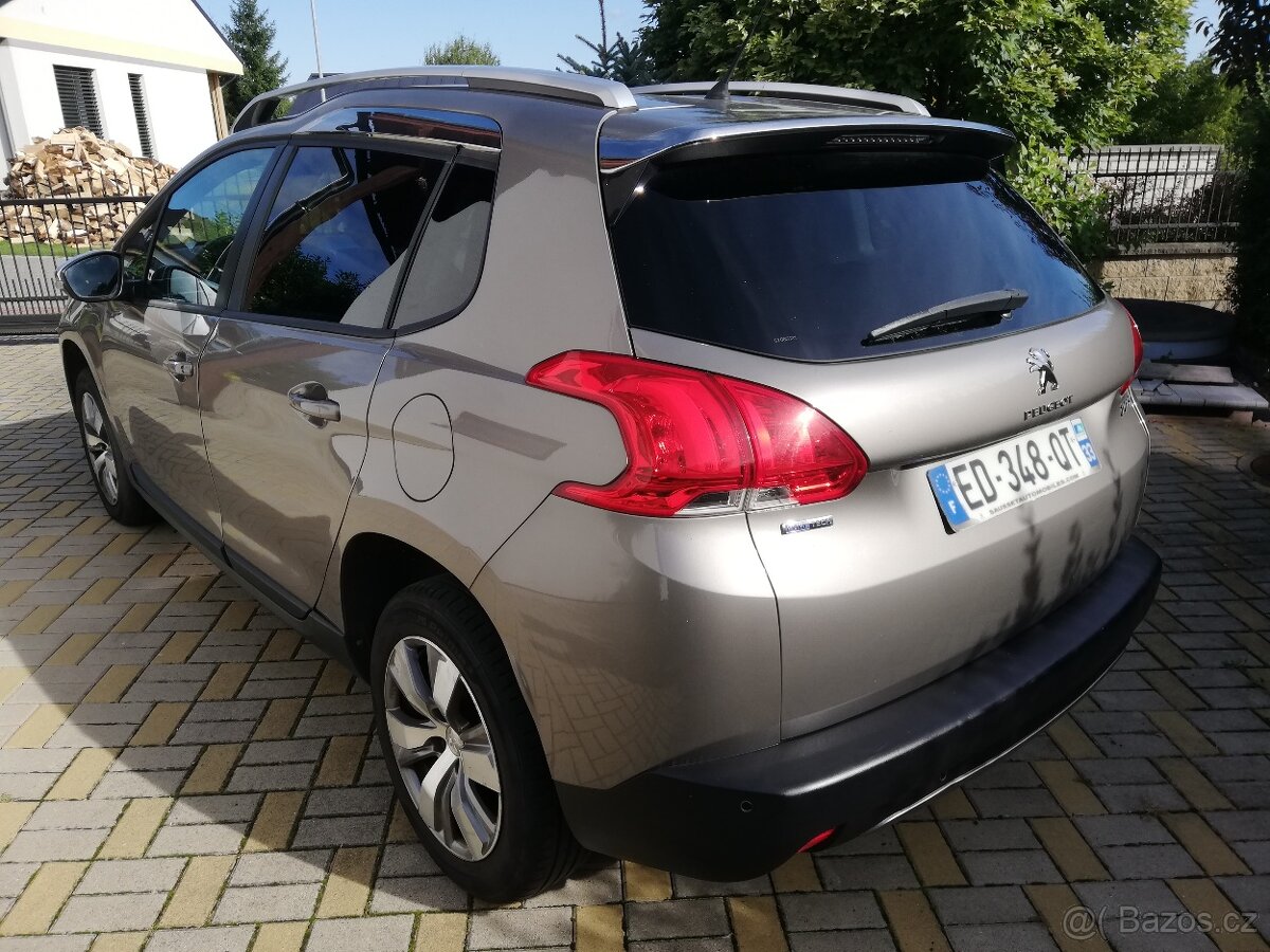 Peugeot 2008 1.2 60kw - ideál na kratší vzdálenosti - VÝMĚNA - 4