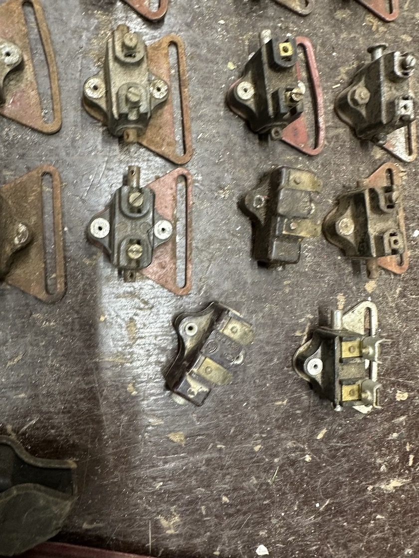 Predám brzdový vypínač JAWA ČZ - 4